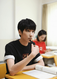 ​演员纪向宁考研成绩439分 北大艺术系初试里排名第一