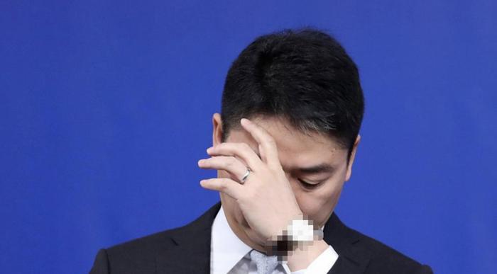 离婚大瓜被否？婚变传闻沸沸扬扬，京东都看不下去，霸气做出回应