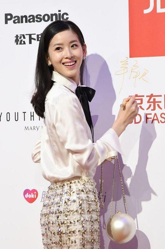 离婚大瓜被否？婚变传闻沸沸扬扬，京东都看不下去，霸气做出回应