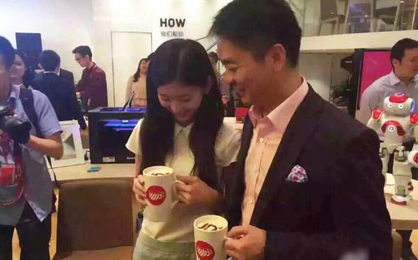 离婚大瓜被否？婚变传闻沸沸扬扬，京东都看不下去，霸气做出回应
