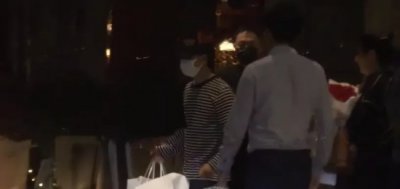 ​黄轩和圈外女友好事将近？曾和蒋雯丽传绯闻，片场摸杨幂大腿。
