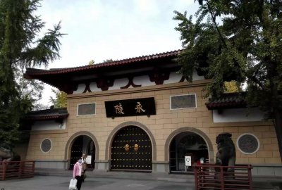 ​首批国家重点文物保护单位——王建墓