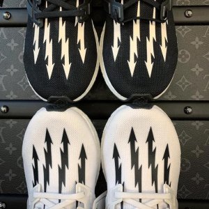 ​超帅闪电图案你顶得住吗？NBHD x Ultra Boost 本周发售