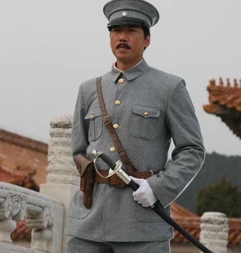 孙殿英的前世今生, 一炮炸开慈禧太后陵墓, 盗得大量金银财宝