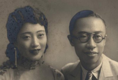 ​婉容病死后被抛尸野外，退伍军人好心将她埋葬