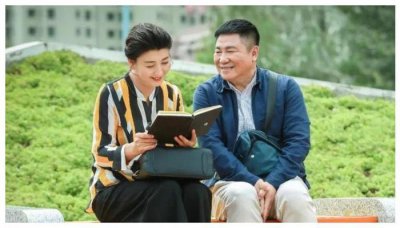 ​他曾名气不比赵本山差，如今女儿嫁豪门，却被质疑二人之间感情！