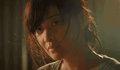 ​她出道29年，先被导演雪藏，帮助前夫成名后离婚，自称“命特好”