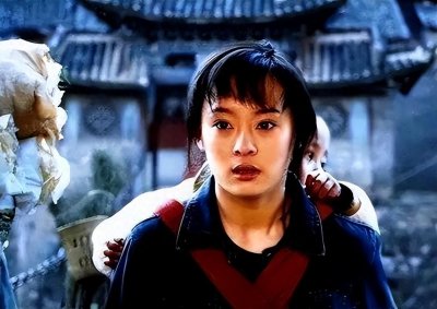 ​孙俪资助4年的“白眼狼”向海清，结局令人唏嘘，如今这样怪谁？