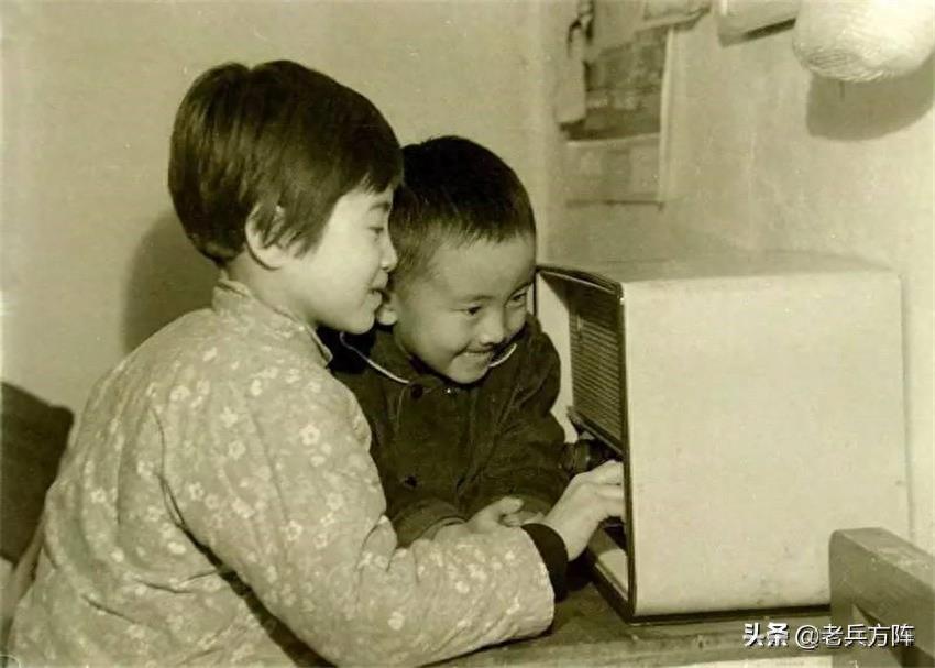 小喇叭开始广播了，“故事爷爷”孙敬修，你是否还记得