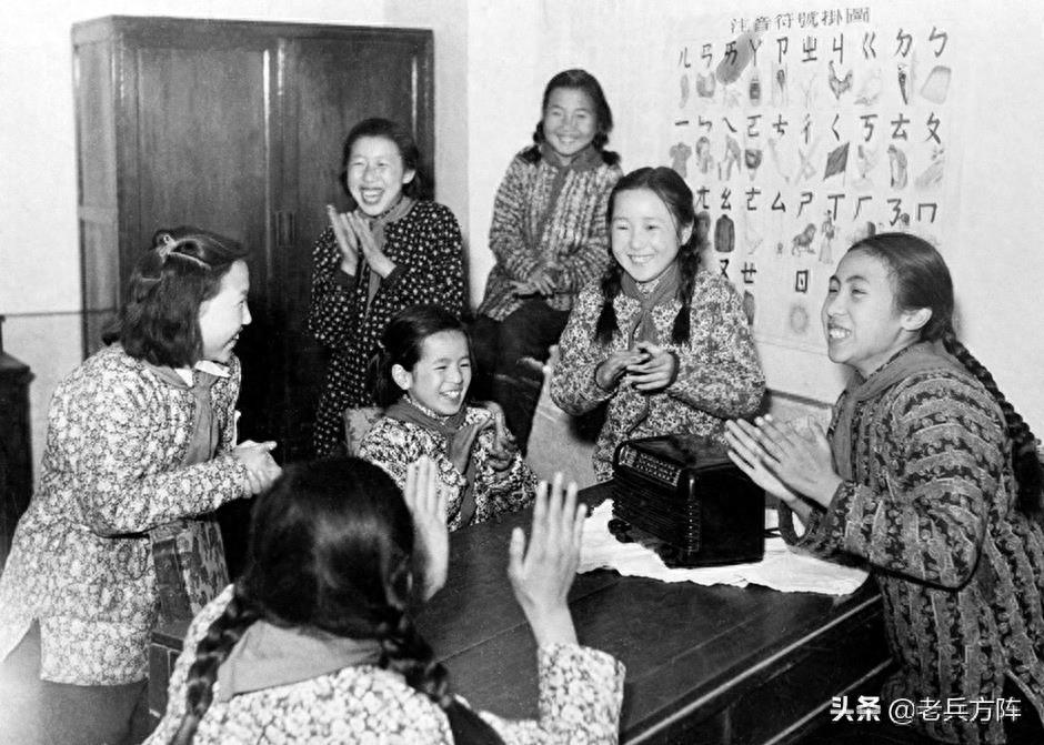小喇叭开始广播了，“故事爷爷”孙敬修，你是否还记得
