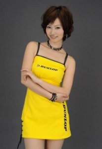 ​黄可写真曝光内幕：揭秘她的选择与身材秘密