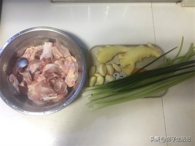 ​简单又好吃的子姜炒鸡