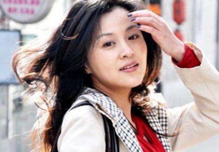 刘芳毓在‘还珠格格’饰演的是丫鬟紫霞，他老公是谁你可知道？
