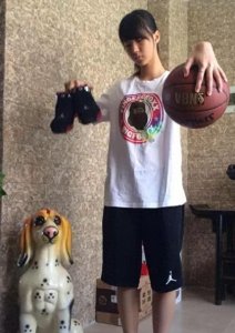 ​NBA最前线的女神陈美男生活，篮球迷共同的女神