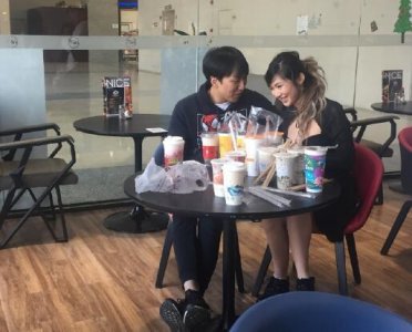 ​大师兄绯闻女友Leena有97%的中国血统，不过你的作风挺欧美的