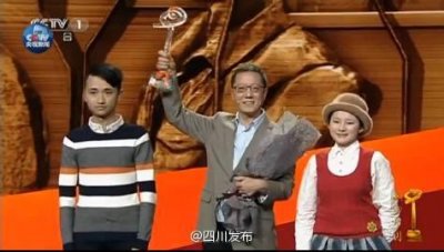 ​四川医生梁益建感动中国 他让更多的患者挺直脊梁