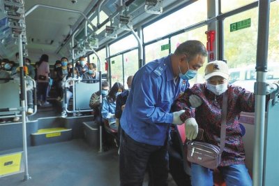 ​606路公交车：服务做到位 乘客成“粉丝”——感受太原公交魅力·最受追捧的公交