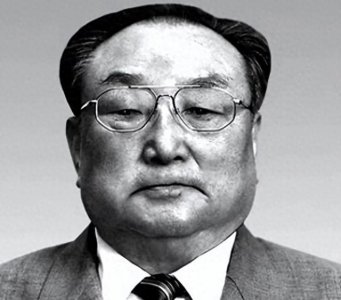 ​金英柱一生传奇，金日成临终前却保全了他，金正恩把他当爷爷孝顺