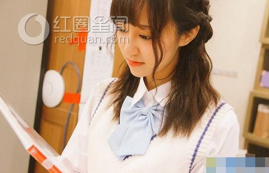 为什么说冯薪朵有钱 冯薪朵的家境如何