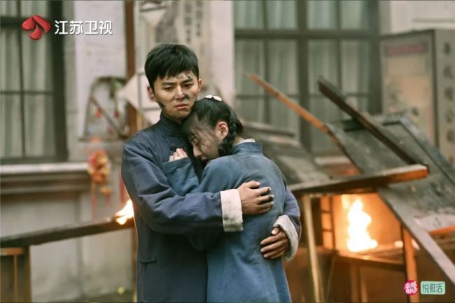 王鹤棣周也新剧要播了！战火中的青春官宣定档0423
