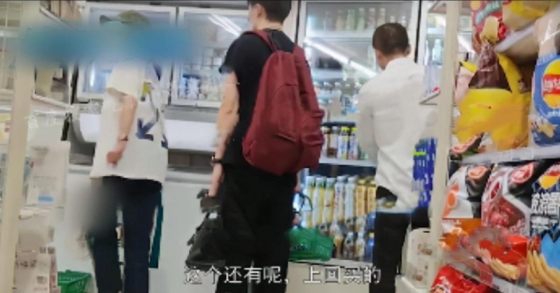 赵薇黄有龙深圳书记照片（赵薇和黄有龙上次同框还是5年前）