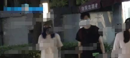 赵薇黄有龙深圳书记照片（赵薇和黄有龙上次同框还是5年前）