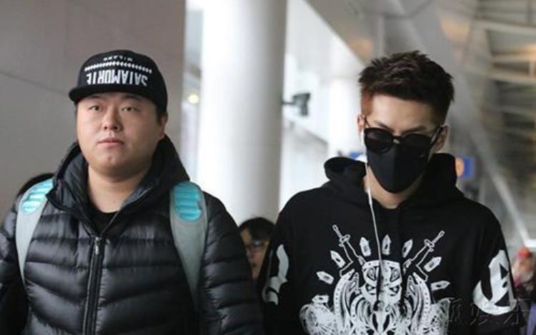 为什么明星助理都很胖「低工资高脂肪为啥每一个大咖身边都有一个胖助理」