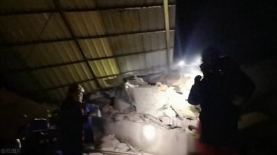 ​24小时直击甘肃地震救援现场：无畏逆行，生命之光在废墟中闪耀