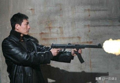 《传奇英雄——燕双鹰》