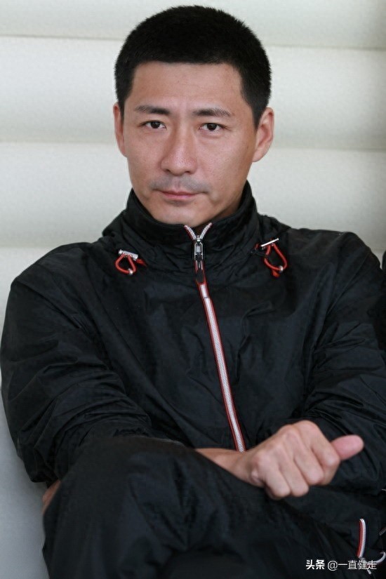 《传奇英雄——燕双鹰》