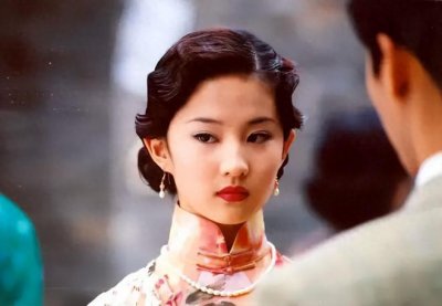 ​收视第一！受益最大的不是女主角刘亦菲，是女8号