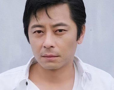 ​王杰遭毒害真相大揭秘，现在亚洲工地搬砖，嗓子遭毁！