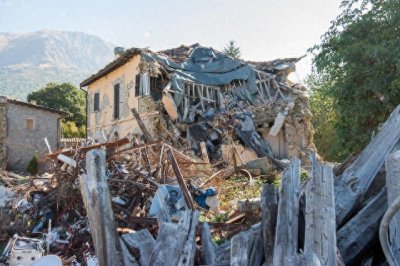​我国历史记载伤亡和经济损失最为惨重的十大地震