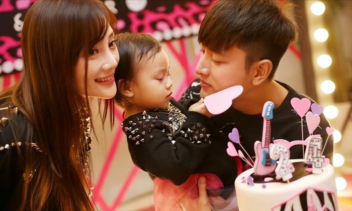 娱乐圈出轨（婚内出轨的10位女明星）