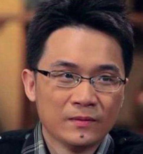 蔡明和丈夫结婚了吗（他是蔡明的神秘老公）(8)