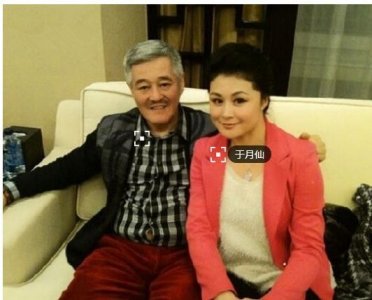 ​赵本山不仅有臭美的小姨子，还有爱美的女儿，臭美过度美得超龄