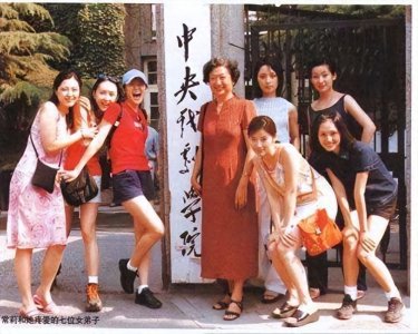 ​中戏96级明星班“七朵金花”，花魁不是章子怡梅婷是沙市姑娘曾黎