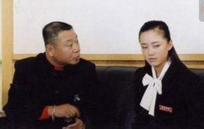 ​赵本山范伟力捧的清纯女孩孟真, 如今长成这样真是认不出来