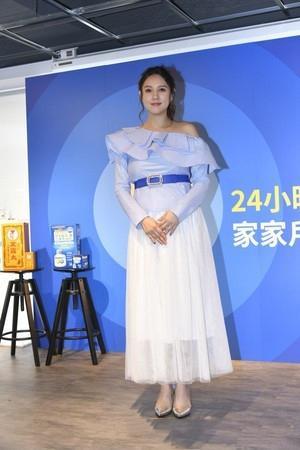 朱芯仪怀三胎爆胎盘剥离，又意外踩空头破血流送医