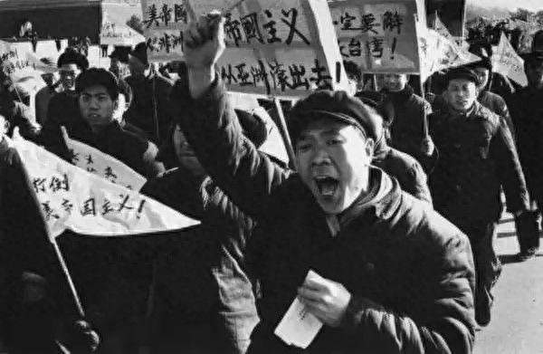 东方印象：五六十年代的珍贵记忆—摄影大师马克吕布的视觉档案