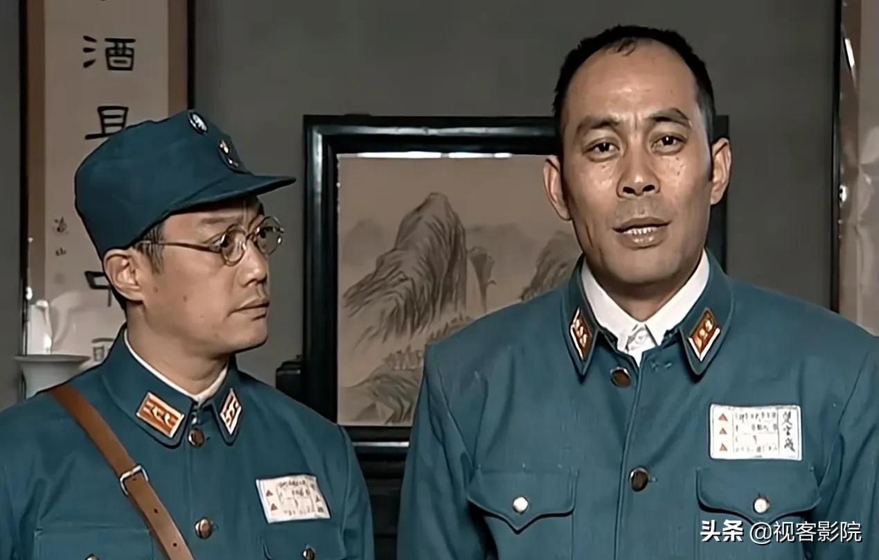 楚云飞左膀右臂，为什么在抗日战争结束后没有随楚云飞高升？