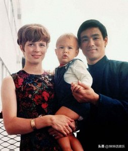 ​吴思远揭李小龙棺木炸裂之谜，透露李小龙儿子李国豪意外身亡细节