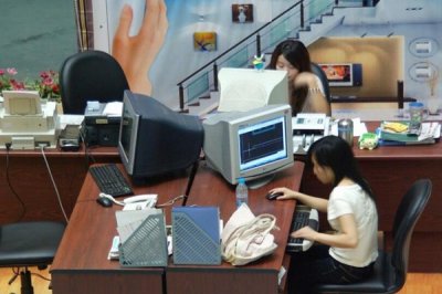 ​行政工作主要负责什么？行政管理和办公事务，繁杂冗余，事无巨细