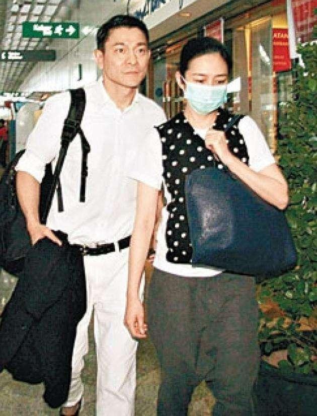刘德华朱丽倩最新消息（刘德华演唱会6岁女儿首次公开露面）(23)