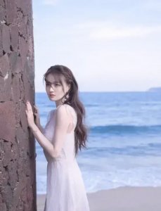 ​徐璐的甜美元气海边度假风写真合集