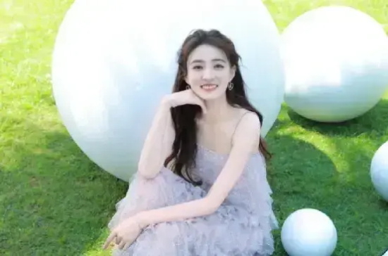 徐璐的甜美元气海边度假风写真合集