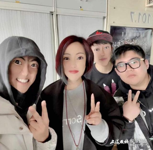上海的几个著名主持人（上海人的又一个青春结束了）(19)