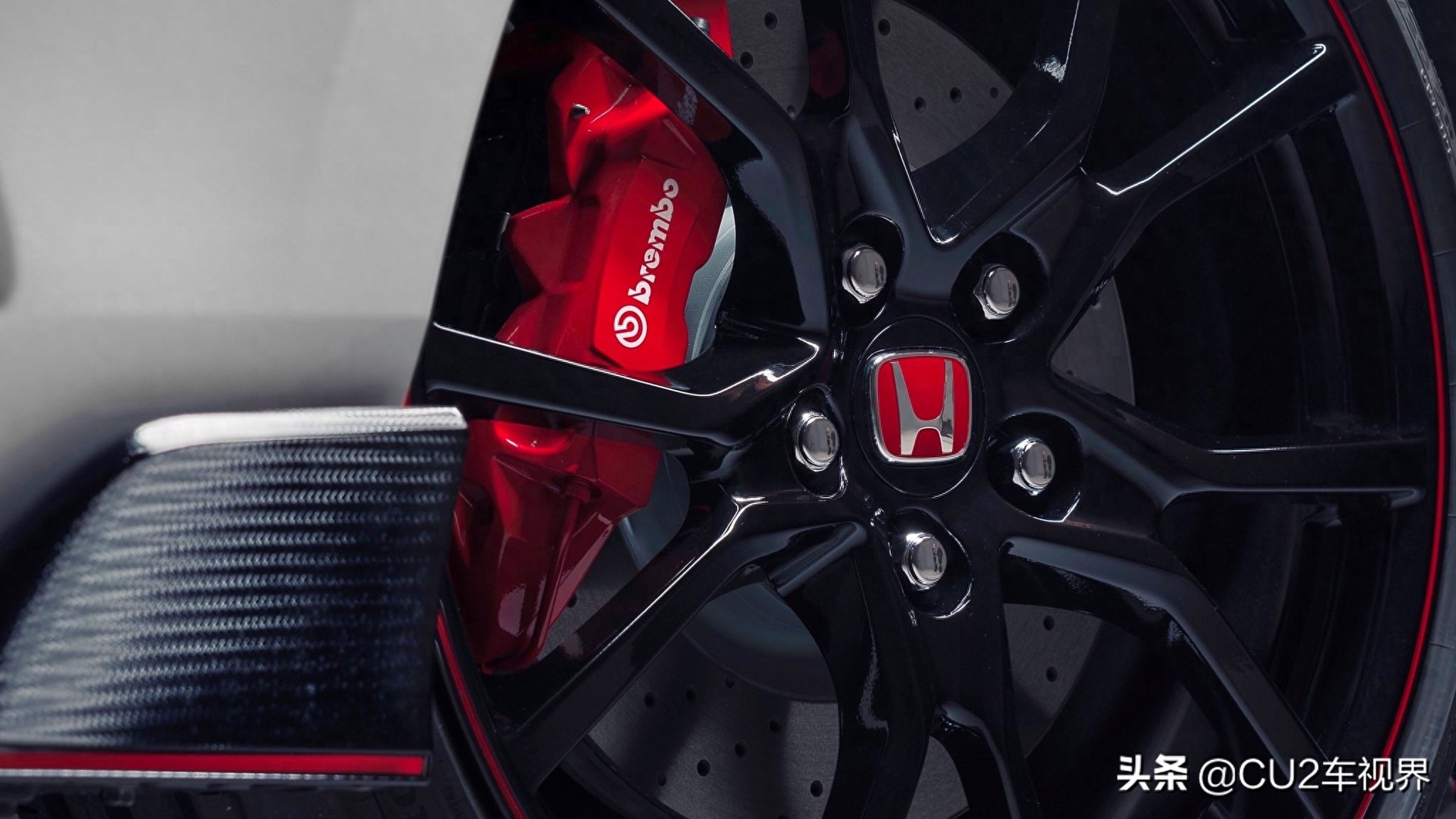 红头思域TYPE R FK8 落地价70万+