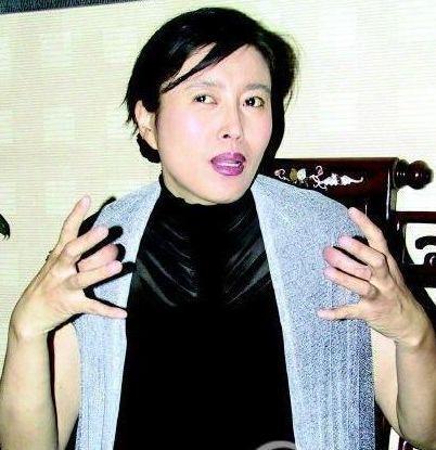 三段感情将她伤彻底，爱女儿却不知怎么陪女儿，丁嘉丽的无可奈何
