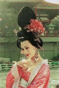 ​唐玄宗为什么不立杨贵妃为皇后(唐玄宗根本不爱杨贵妃)